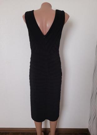 Класичне чорне плаття приталеного силуету2 фото