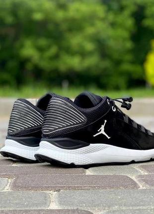 Jordan кросівки чоловічі чорно-білі2 фото