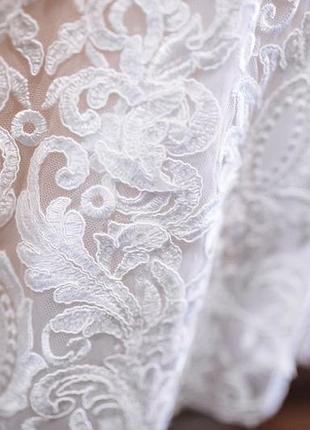 Весільна сукня зі шлейфом 6