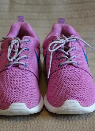 Найлегші фірмові дихаючі кросівки рожевого кольору nike rosherun wmn 40 р.