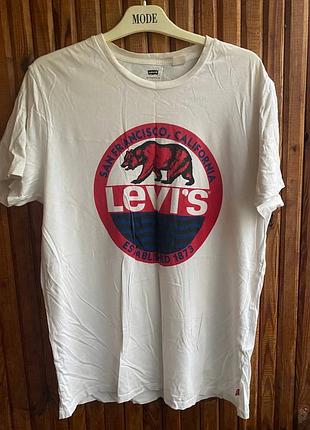 Футболка от levi’s