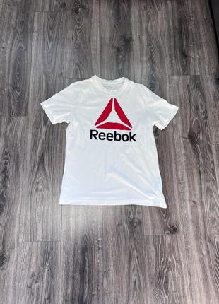 Футболка на лето reebok