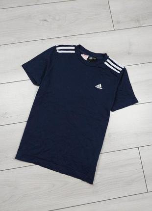 Оригинальная футболка adidas для мальчика