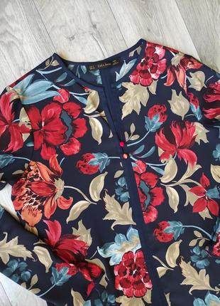 Шикарная блуза в цветы нарядная праздничная стильная легкая3 фото