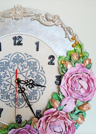 Настінний годинник з квітами півонії та троянди, під старовину, вінтаж3 фото