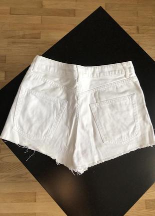 Белые джинсовые шорты мом topshop4 фото