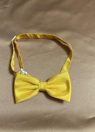 Стильная детская бабочка галстук желтый с переливом1 фото
