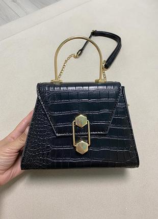 Чорна сумочка сумка