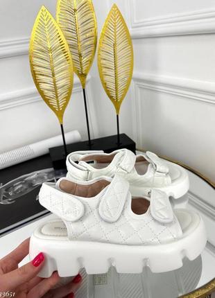 Босоніжки, білі босоніжки3 фото