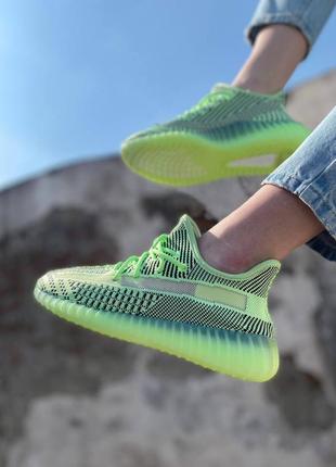 Женские adidas yeezy boost 350 лимонные адидас лозы буст свечется подошва10 фото