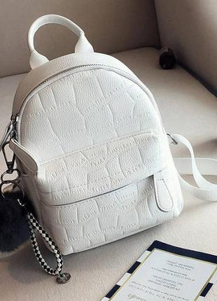 Стильный женский рюкзак с меховым брелоком минни, белый1 фото