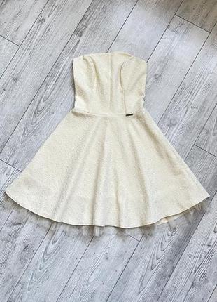 Сукня / плаття на свято / на випуск