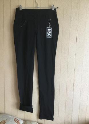 Жіночі брюки розміру 42 наш розмір не євро