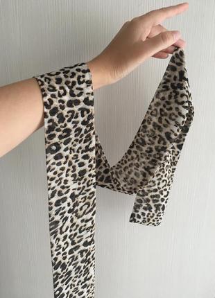 Узкий длинный шарф с анималистическим принтом леопард1 фото