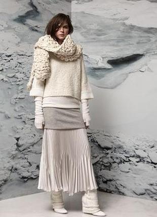 Большой, оригинальный вязаный шарф цвета айвори. 100% шерсть.