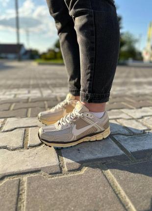 Кроссовки женские nike zoom vomero 5 beige