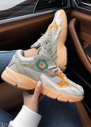 Кросівки жіночі  adidas  astir