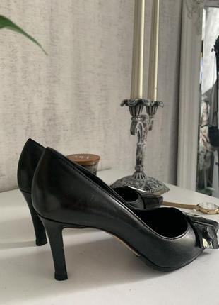 Туфлі шкіряні