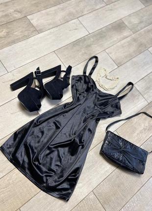 Чёрное мини платье с имитацией корсета (031)