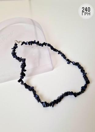 Ожерелье короткое из натурального камня
