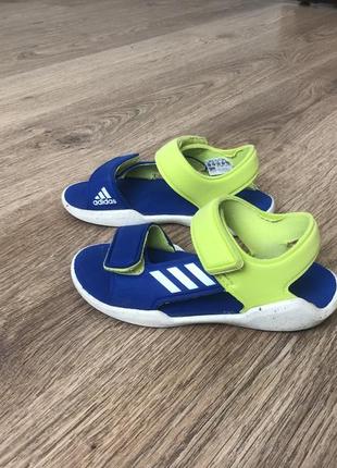 Adidas сандалі1 фото
