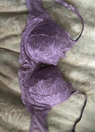 Бюстгалтер