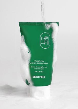 Успокаивающая пенка на основе центеллы medi-peel young cica ph balancing cleanser