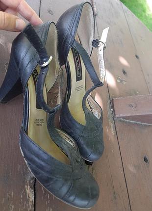 Туфлі шкіряні