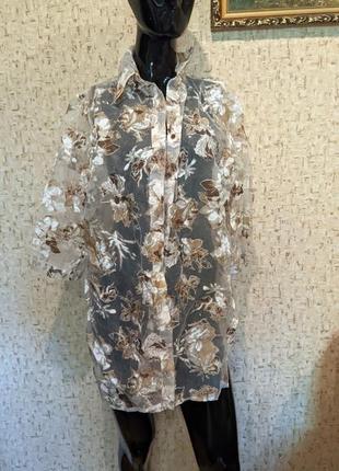 Стильная удлиненная рубашка из органзы
