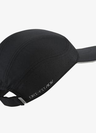 Кепка унісекс nike aero dri fit tailwind running cap2 фото