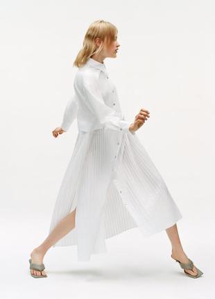 Нове біле плісироване плаття zara👠 фасон рубашка
