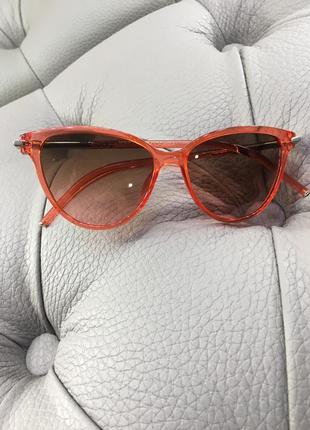 Коралові сонцезахисні окуляри marc jacobs