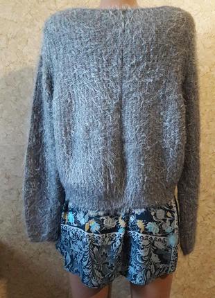 Серый укороченный свитер-травка с пришитой майкой4 фото