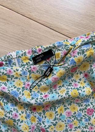 Красиві шорти в квітковий принт з кишенями3 фото