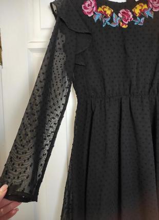 Шифонова коротка сукня з вишивкою3 фото