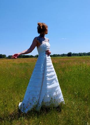 Біла весільна сукня або сукня для фотосесії 🤤