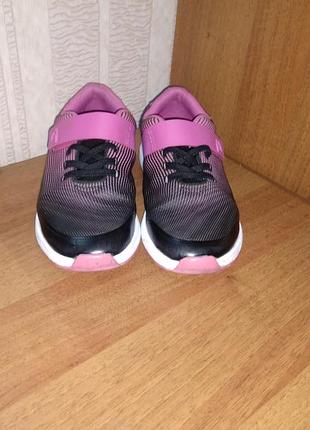 Кросівки для дівчинки clarks 3