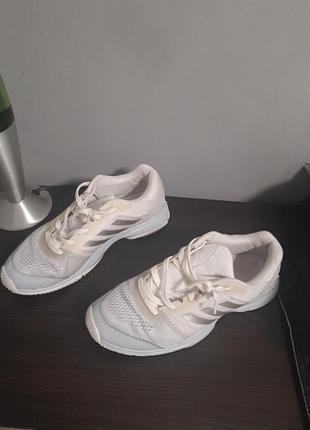 Кроссовки белые оригинал