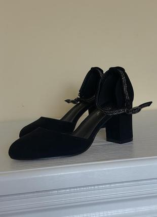 Туфли босоножки черные на каблуке5 фото