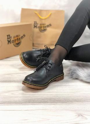 💖dr. martens💖женские кожаные чёрные туфли мартинс. демисезонные4 фото