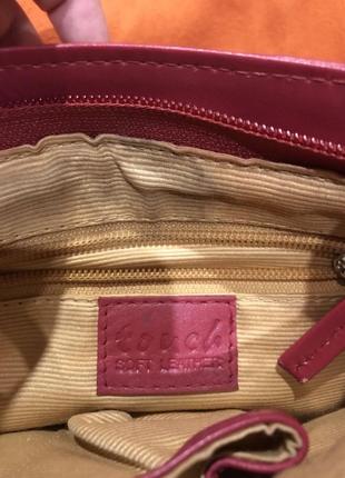 Стильная кожаная розовая маленькая сумка3 фото