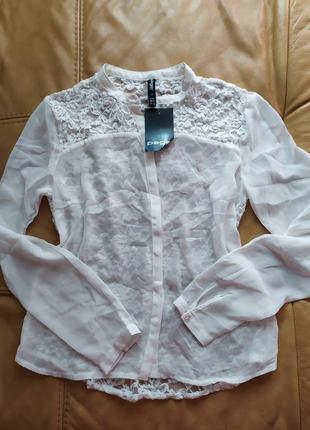 Блуза рубашка с кружевной спинкой