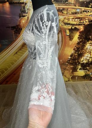 Весільна сукня із вишивкою6 фото