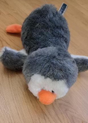 Пингвинчик серы с белым, в длину имеет 30см.1 фото