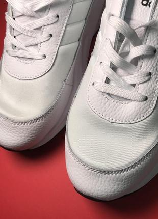 Белые мужские кроссовки adidas sharks white8 фото