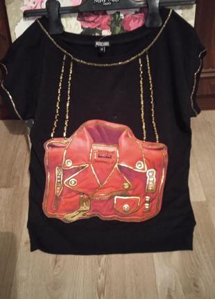 Футболка moschino.