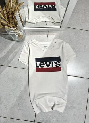 Оригинальная футболка levis