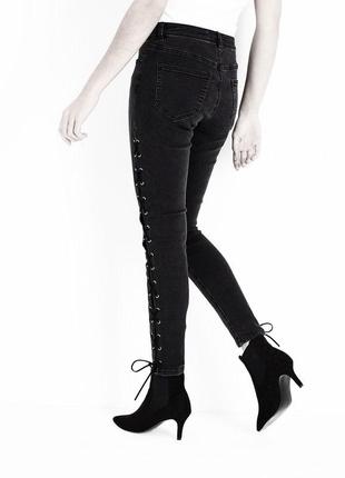 Джинси висока талія на шнурівці chloe kardashian