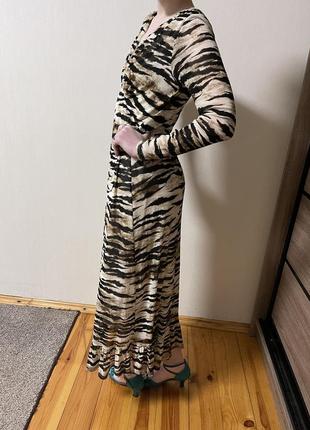 Длинное платье с принтом2 фото