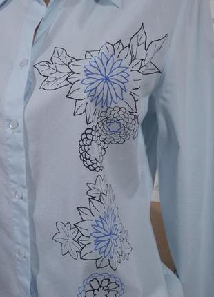 Блуза рубашка , небесно- голубая ,цветы2 фото